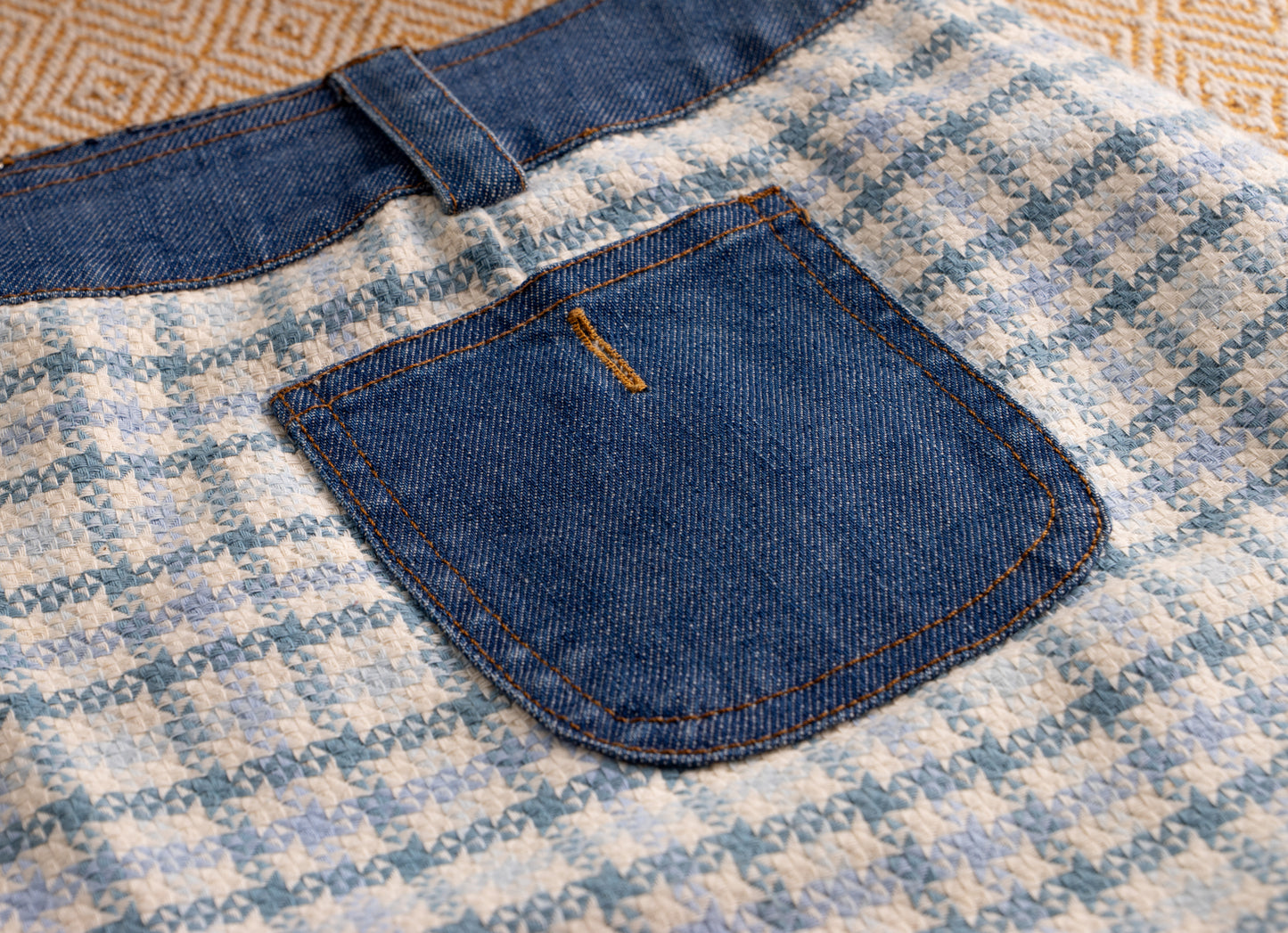 Vintage D&G DOLCE GABBANA Skirt Y2K Denim Tweed Houndstooth Mini Skirt Logo Patch IT 44 Medium