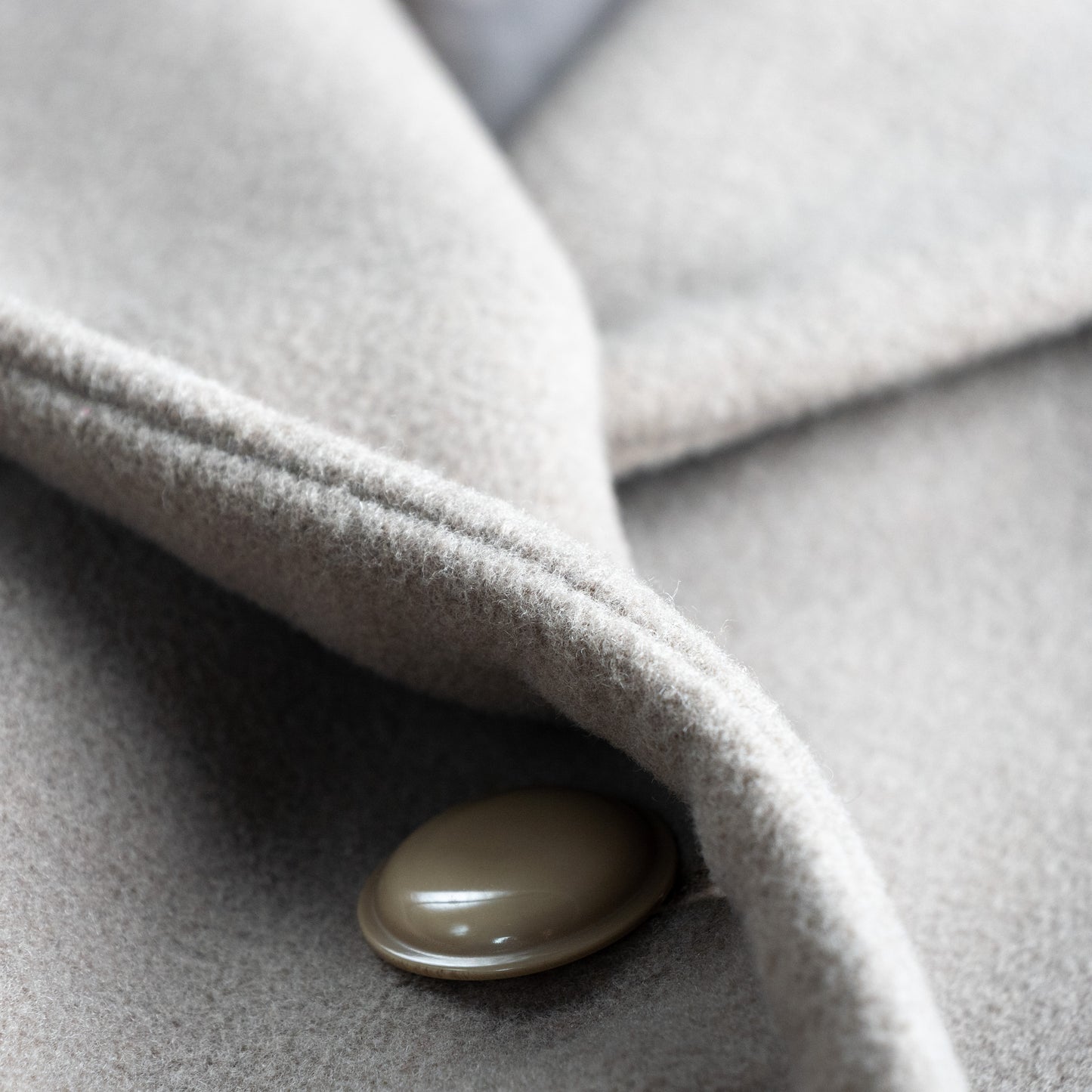 Archival GIANFRANCO FERRÉ late 1980s Architectural Shawl Collar Cocoon Coat - Rare Mainline Taupe Wool Masterpiece M XL