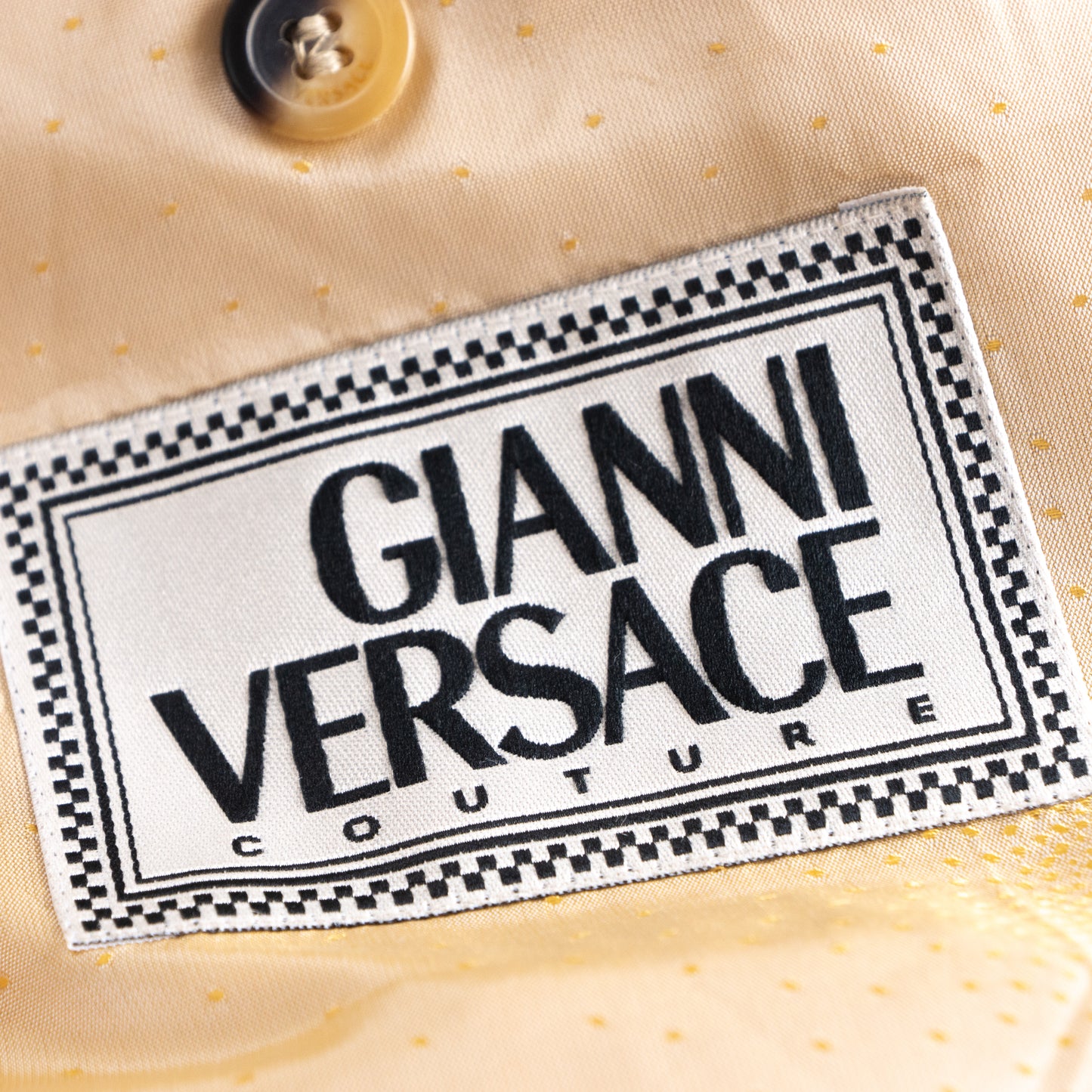 Archival GIANNI VERSACE Couture FW1995 Hidden Medusa Trompe-l’Œil Silk Lined Cashmere Blazer - Rare Drop 8 Size IT 52