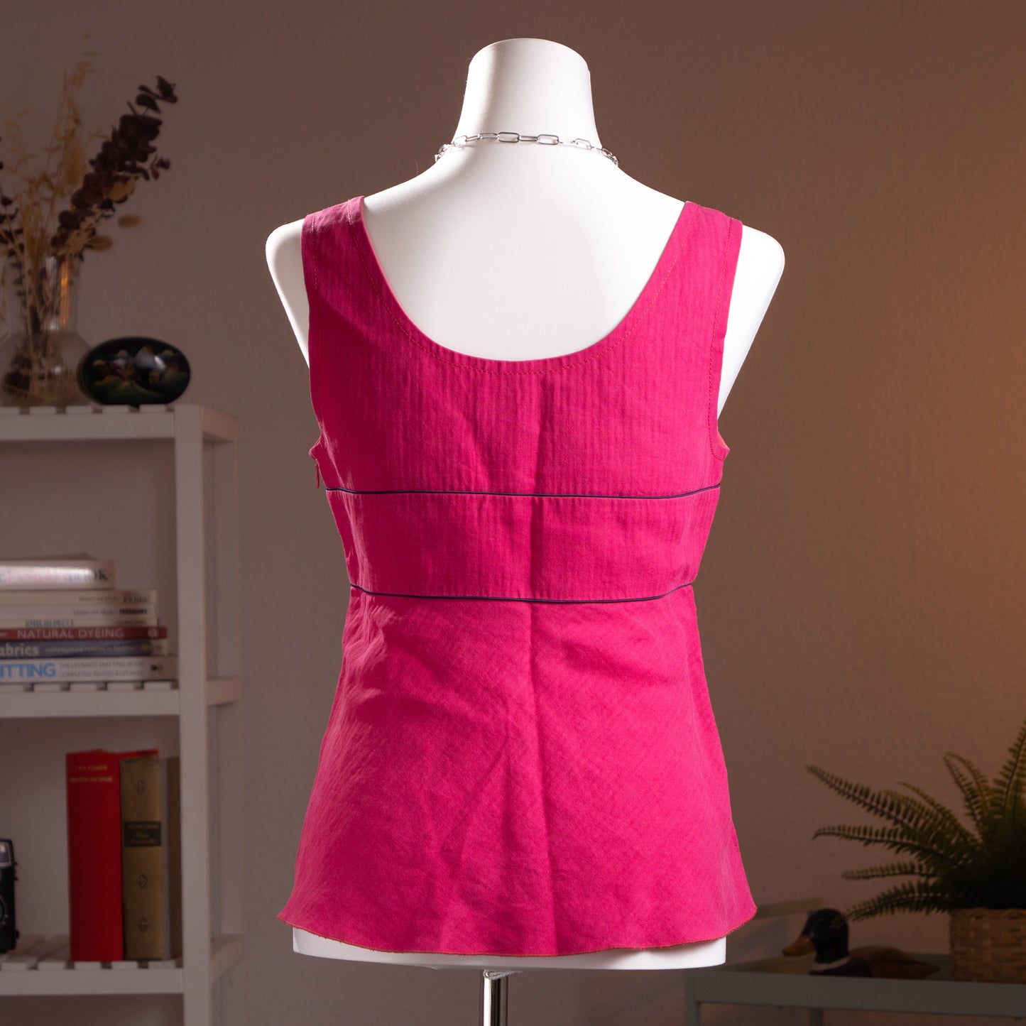 Archival Salvatore Ferragamo Fuchsia Pure Linen Peplum Top Silk Lined Woven Wood Detail Italy Size XS S Museum Grade