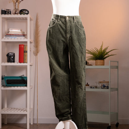 NOS Archival Fendi Roma Deadstock Late 90s Olive Corduroy Trousers – army olive green 100% pure cotton wide-wale corduroy, high waist, five-pocket straight leg fit, single silver button closure, Silvia Venturini Fendi era, product shot on dress form