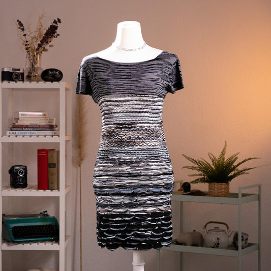 Archival Missoni Orange Label 3D Scalloped Knit Dress Pre-Fall Angela Missoni 90s Homage Textile Sculpture Size S M