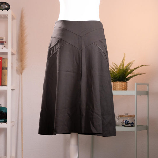 Archival Nina Ricci Sculptural Chevron-Yoke Virgin Wool & Silk-Lined Midi Skirt in Anthracite Melange, Peter Copping Era M